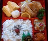 「明日の日替り弁当は白身魚のクリーム焼き」