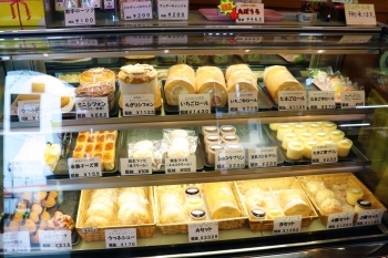 新鮮な卵を使ったお薦め商品がズラリ「うっふ川内店」