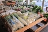 毎朝届く直売所の新鮮野菜！　塩原のお土産や工芸品も揃います「カフェレストラン 洋燈（ランプ）」