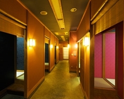 「和食庵 松風」旬の山海の幸を、おちつきのある和室でお楽しみください。