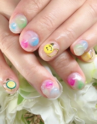 3d水玉ネイル ジェルが6週間浮かないマカロンのフィルイン仕上げ Nail Foot Care Private Salon Macaron マカロン のニュース まいぷれ 松江