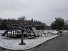 遊具も雪「3連休の最後はちょっぴり雪」