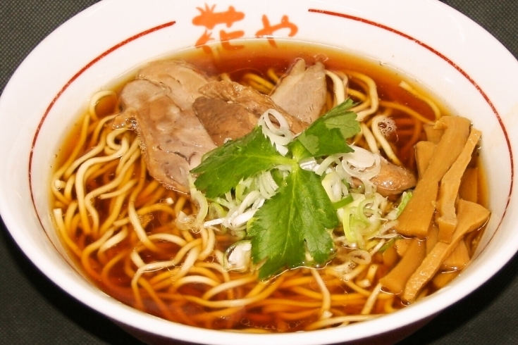 「花やラーメン」季節や週ごとに変わる「限定ラーメン」が自慢！