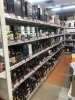 多様なニーズに応える酒揃え「洋酒好きさんも業務店さんも。シャンパン＆世界のウイスキーが充実の、町の酒屋です」
