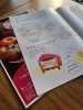 スタッフ手描きのイラストで😊「新しいリーフレットが完成しました｜保存方法や原材料もひと目でチェック🌟」