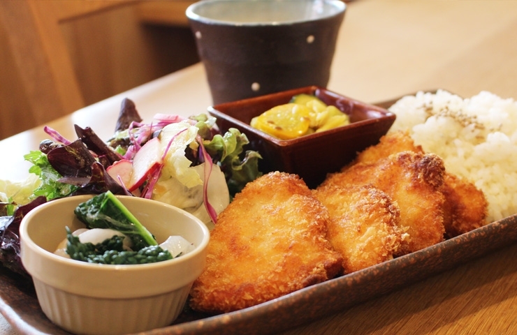 かなで食堂 野菜たっぷり栄養満点の健康ランチ 新潟市のおすすめランチ特集 まいぷれ 新潟市