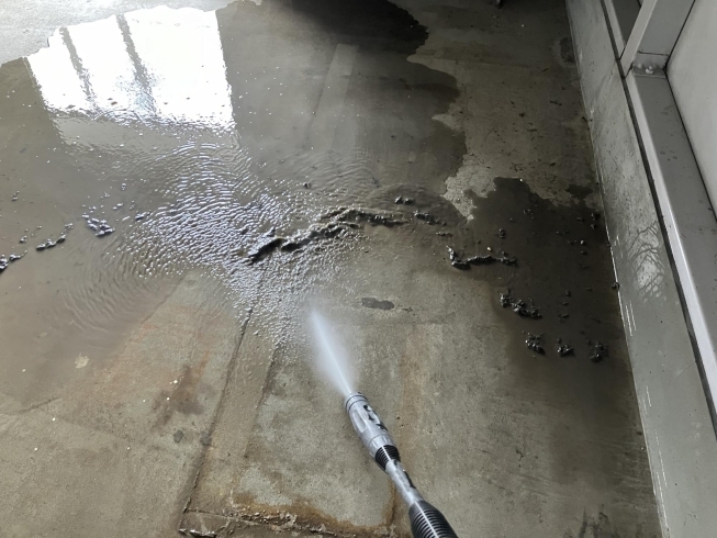 床の高圧洗浄「事務所退去クリーニング【日進市ハウスクリーニング】」