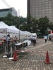 オープン前まだ人少ない「今日はここ！」