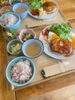 cafeFORYOUのハンバーグランチ「こどももママ笑顔になれる場所cafeFORYOU7月の予約可能日は」