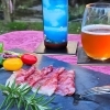 【閲覧注意】脳がバグる。霧島のIPA「MIST ISLAND」と佐賀「和牛生ハム」の禁断ペアリングが、美味いを通り越して官能的だった件。