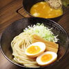 お昼は黒毛和牛もつを使った絶品つけ麺「炭火焼鳥ともつ鍋で一杯いかがですか？人気メニューのご紹介」
