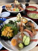 やりすぎ海鮮丼「GW中、【やりすぎ海鮮丼】先着５食限定❗️予約なしで食べられます✨」