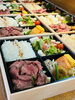 人気のローストビーフのお弁当。7個からお届け「法事・慶事のお食事のご予約承っております。〜船橋・馬込霊園すぐ近くの完全予約制の肉割烹・しゃぶしゃぶやスッポン料理も楽しめます～」