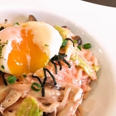 稲庭うどんの明太子パスタ風  温玉添え（日替り）