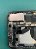 水没しているiPhoneXS「【iPhoneXS】画面がつかない…原因は水没」