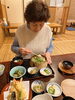 妻、旨そうに食べはじめました　私もです♬「深川めし　西船橋駅徒歩1分のアンティークショップ」