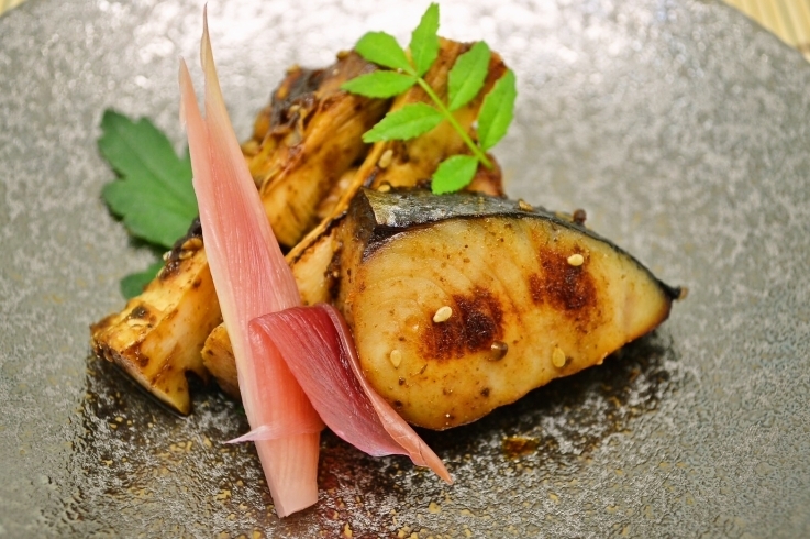 武庫コース　鰆と地鶏と筍の山椒焼き「本日より春の宴会コーススタートです！」