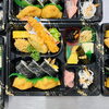 本日の注文（その２）、助六弁当「【プロの骨切り】ヒラの煮付＆彩り豊かな仕出し弁当のご紹介！」