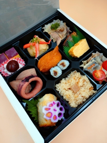 「お弁当、折詰め♪」