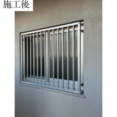 取付後の様子。シルバー色で統一感があります。「【名古屋市】築51年の分譲マンション北側窓をカバー工法で窓リフォーム」