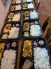 つけ添えは蒸し焼売と中華風春雨サラダです。「本日の日替わり配達弁当」