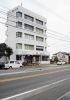 ハローズ土居店の目の前にあるビルです。「有限会社アーバンホームズ」