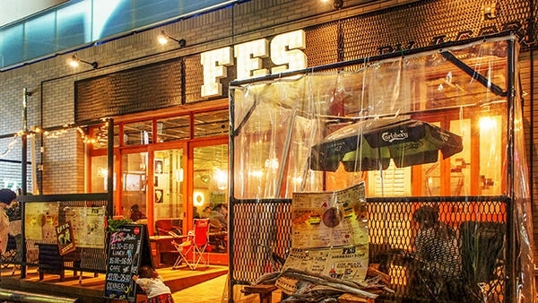 「FES by asobi ～フェス バイ アソビ～」船橋駅近く　炭火肉料理が楽しめる大人のFESTIVAL空間♪