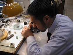 「時計職人の店 三井堂」時計の修理でお困りの方、昔ながらの時計屋さん、三井堂へご相談下さい。