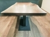 「dining table」