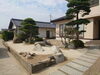 完成：土舗装は庭木と相性がいいです「防草工事編／雑草対策／ガラタイル張り／土舗装　　島根県　出雲市」