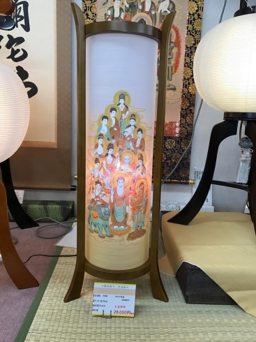 和の灯り十三仏　高さ76cm  祭壇　お仏壇脇に。「いつもご利用ありがとうございます。太田屋　伊那店です。」