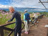 「秋晴れのテラスでコスモスのお花見と押し花作り🌸【富士見・原村の福祉施設ひなたぼっこ】」