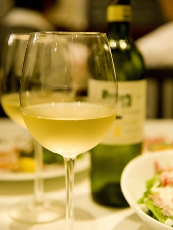 料理に合うワインを選ぶのも楽しみの一つ♪「Le Sept Chez IINA（ル セット シェ イイナ）」