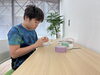 かなり集中してます！「100円均一グッズでビニールボール制作動画に挑戦！「やってみた動画」【10/12(日)高学年クラス レッスンレポート】 」