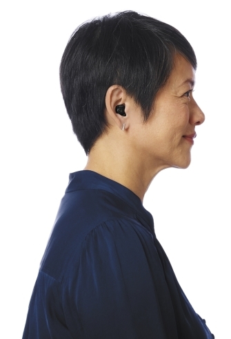 「スターキー補聴器より「業界初」充電式耳あな型補聴器が登場！　starkey/充電式/livio/リビオ/ワイヤレス/iPhone対応/MFI」