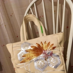 着物リメイク５　金銀の刺繍が豪華で美しい帯をバッグに！
