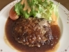 和牛を使ったハンバーグ(玉ねぎソース)「お盆期間中の営業日程」