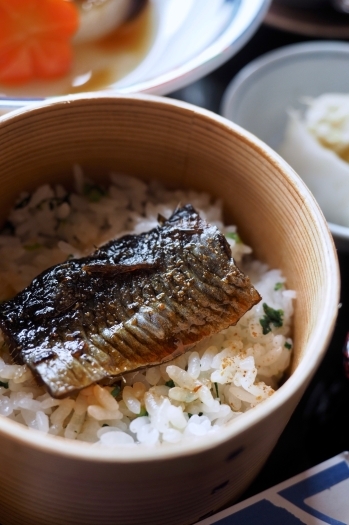 2014年に某番組の絶品秘境めしコーナーで1位獲得！
にしん飯「志ぐれ亭 一日二組限定の宿」