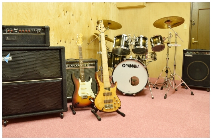 「スタジオ リズン」年齢、技術は関係ナシ！　楽しむことがモットーのドラム教室です