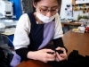 細かい箇所は、手作業で懇切丁寧に行います。「ソーイングランドたかはし」