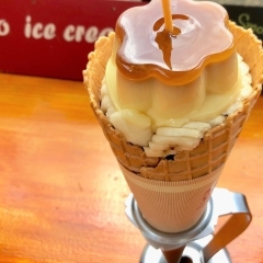 手稲区富丘「ニュージーランドカフェ　キオラ」さんのアイス、ホーキーポーキー。