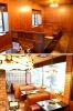 （上）座敷席（下）ゆったりしたテーブル席「焼肉レストラン太陽」