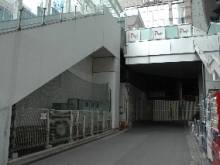 新宿駅東南口自転車駐輪場