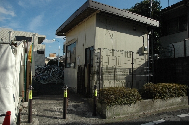 「神楽坂駅自転車駐輪場」東京メトロ東西線神楽坂駅徒歩1分の駐輪場