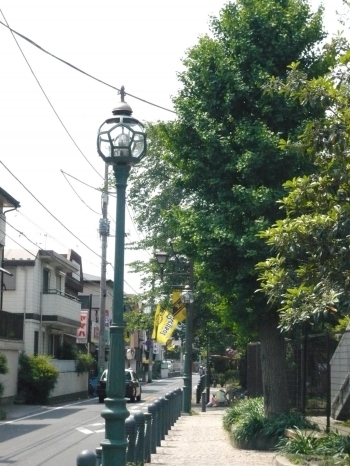 レイソルロードにあるサッカーボール型の街灯