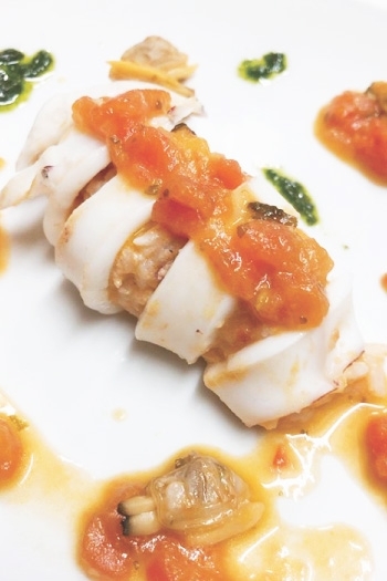 赤イカのリゾット詰め
※料理はその日の仕入れた食材で変わります「Trattoria SPERANZA（トラットリア スペランツァ）」