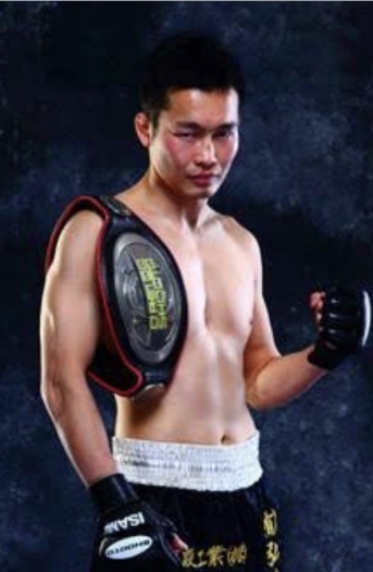 代表　菅原雅顕
第5代修斗バンタム級世界チャンピオン「ROAD MMA GYM」