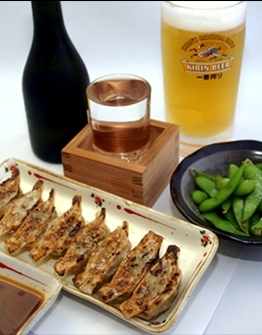 「夏は、ビールと枝豆と餃子！【佐賀・れんげラーメン】」