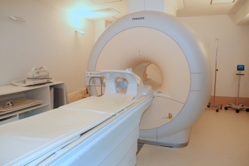 MRI装置「医療法人青鳳会 美摩病院」