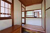 玄関にある建具や窓は既存のものをそのまま活用。壁や床をリフォームしました。「リフォーム工事完成！竣工写真を撮ってきました📸」